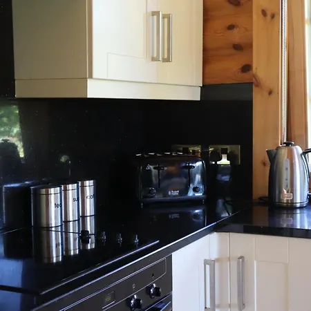 Strathisla - Luxury Two Bedroom Log Cabin With Private Hot Tub & Sauna Berwick Upon Tweed Exterior photo