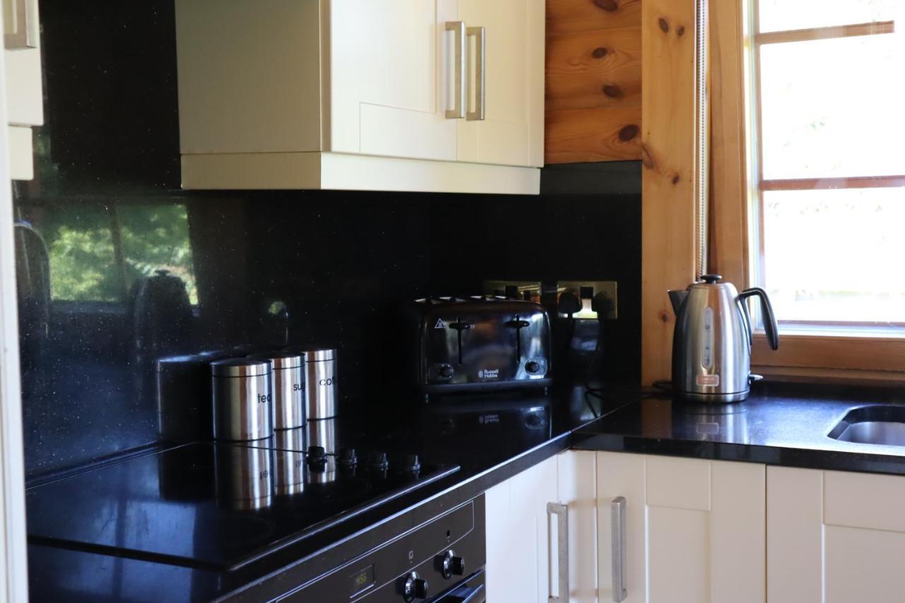 Strathisla - Luxury Two Bedroom Log With Private Hot Tub & Sauna Berwick Upon Tweed